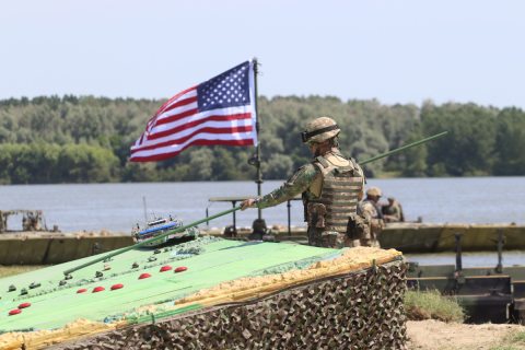 amerikai_katonak_defenseromania_fboldal.jpg